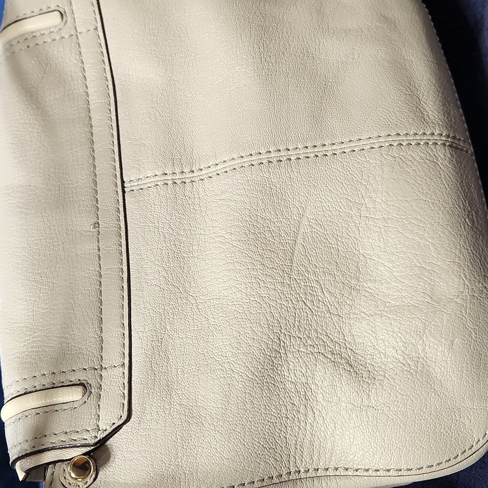 Kate Spade Gray & White Handbag - Picture 9 of 9